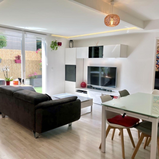  Annonces LEVALLOIS : Apartment | BEZONS (95870) | 94 m2 | 395 000 € 